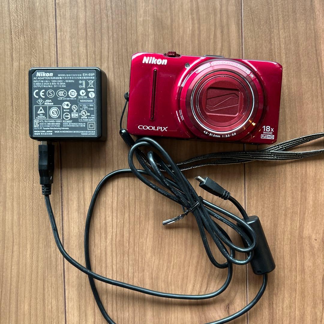 Nikon COOLPIX レッド 18倍ズーム