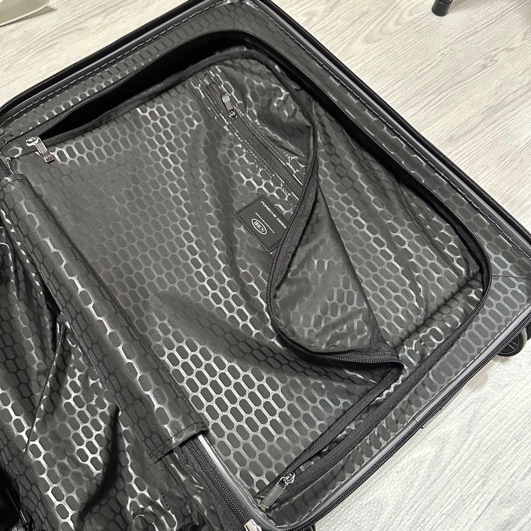 ポルシェ キャリーケース 中型 フロントオープン 充電ポート 拡張可能