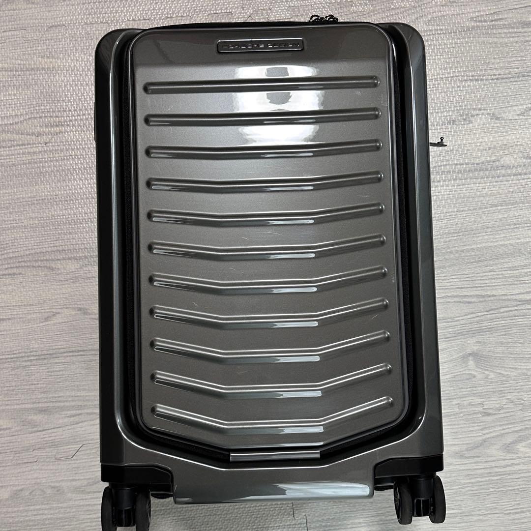 ポルシェ キャリーケース 中型 フロントオープン 充電ポート 拡張可能