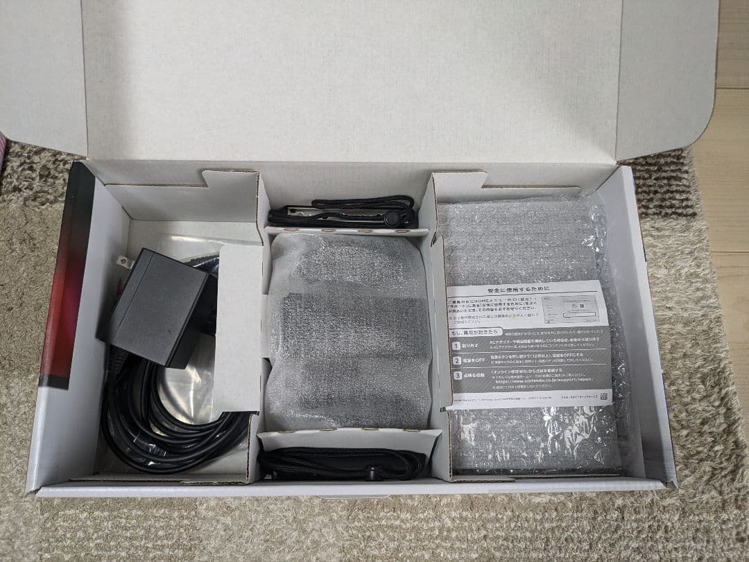 Nintendo Switch 青/赤 ソフトケース付