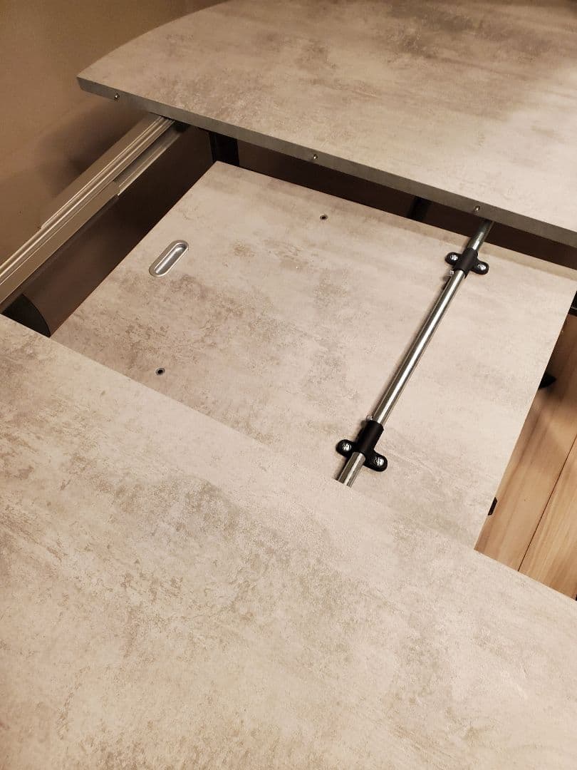 送料込み！　カリガリス　ジョーベ　calligaris giove テーブル