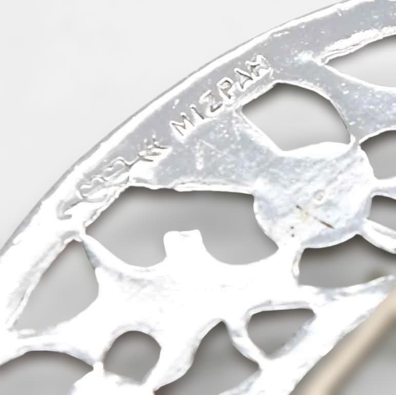 スコットランドのブローチ　鹿、アザミの透かし模様 MIZPAH社　s1702