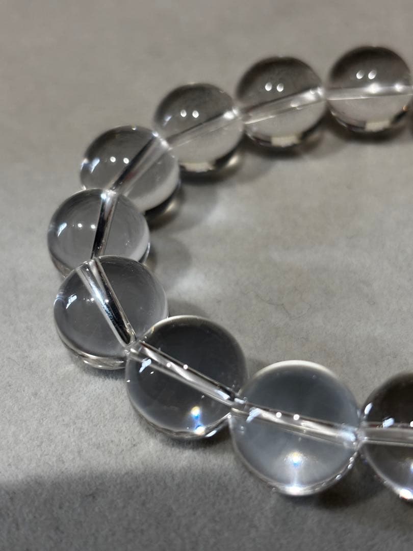 【月末SALE‼️】天然水晶　14mm珠ブレスレット