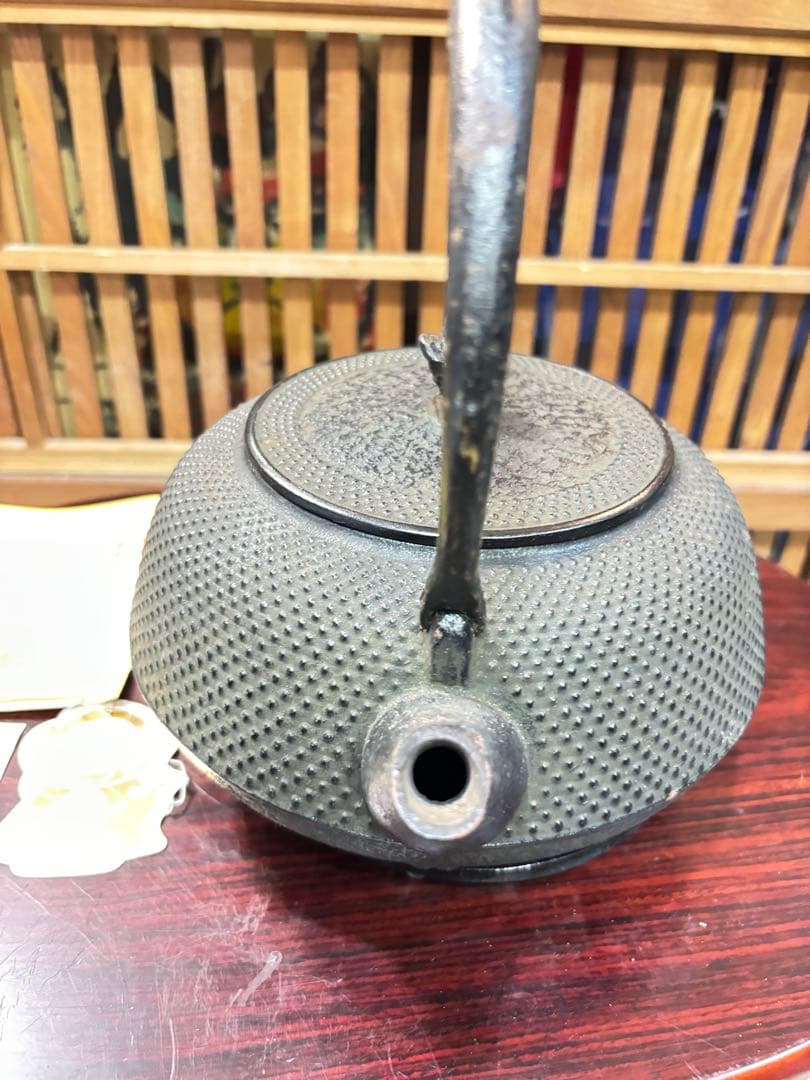 南部鉄瓶 最高級品種 瓶敷き付き サビ有りますから 10分の１激安