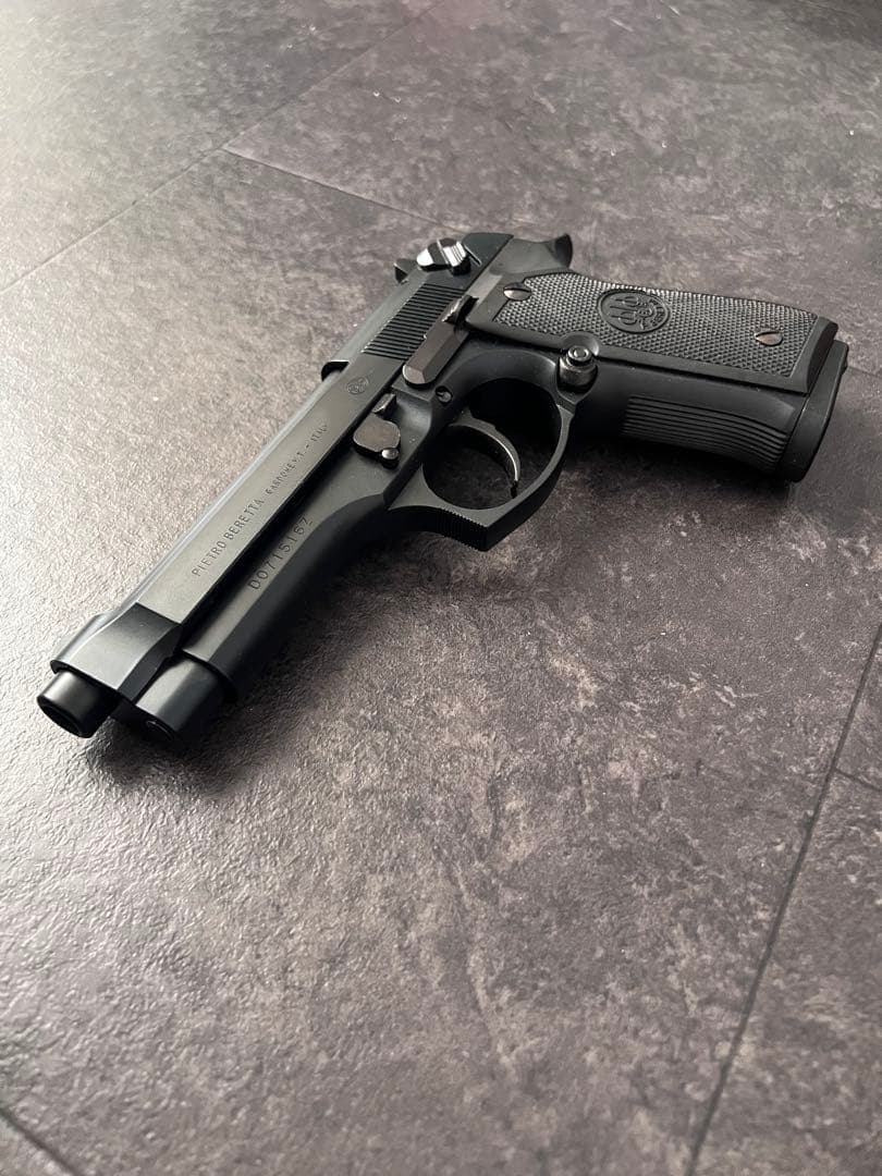 WA ベレッタ M92FS ダイハードガン ガス缶・BB弾セット