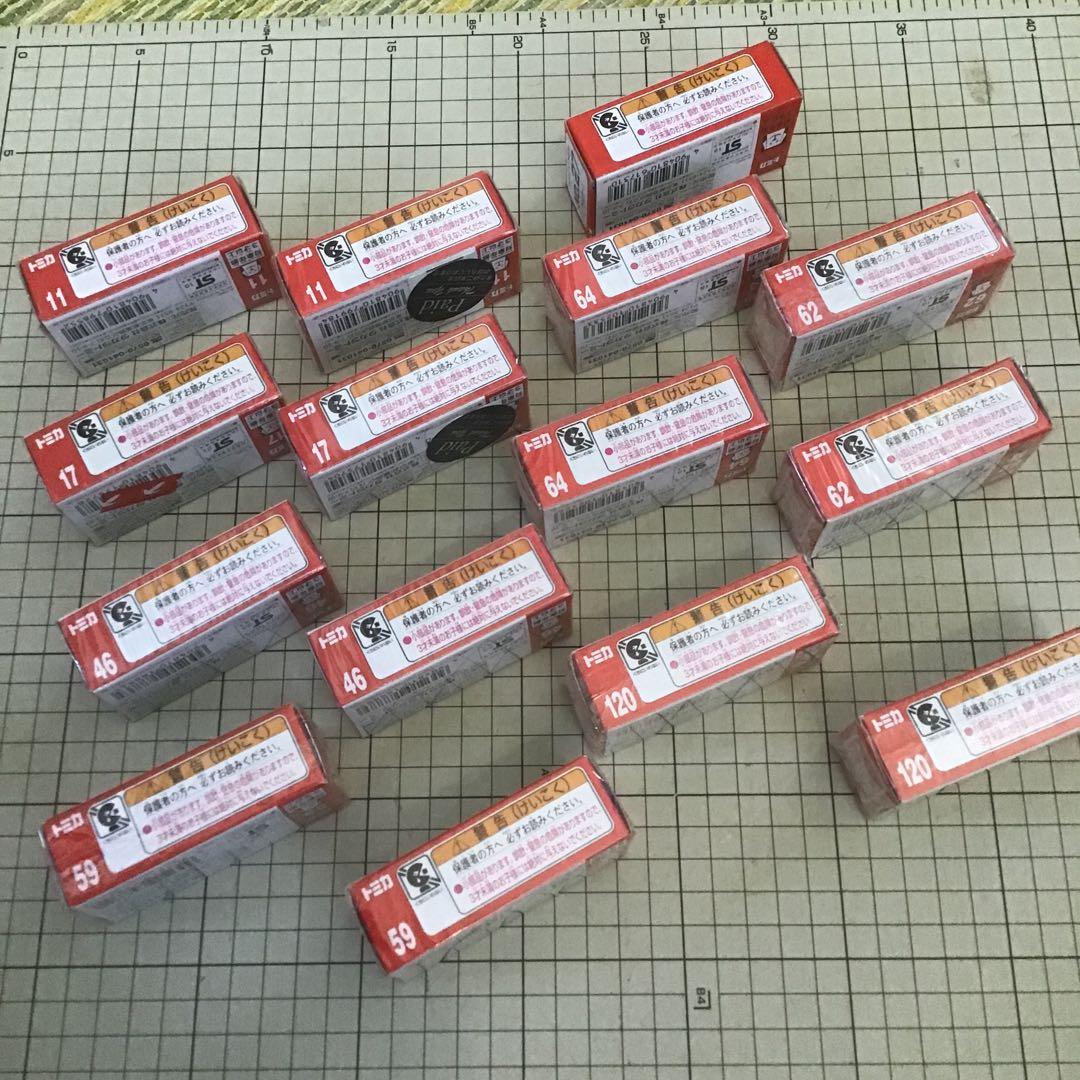 トミカ フェラーリ　初回特別使用と通常14個とイベントトミカ 1個