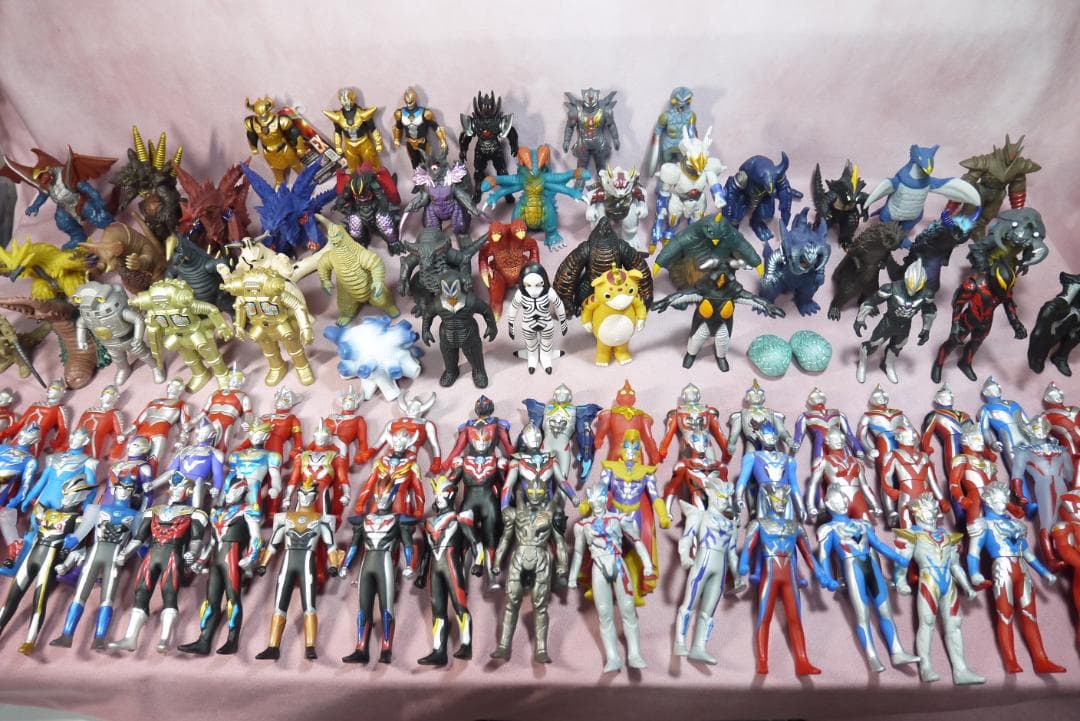 ウルトラヒーローシリーズ500　ウルトラ怪獣シリーズ500　ソフビ　106体
