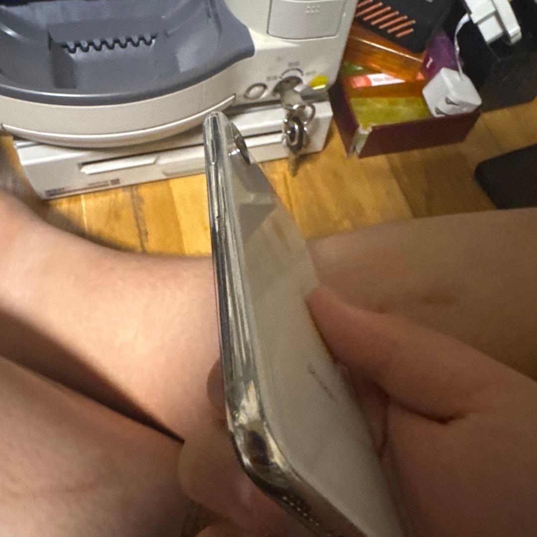 Apple iPhone Xs ジャンク シルバー 本体