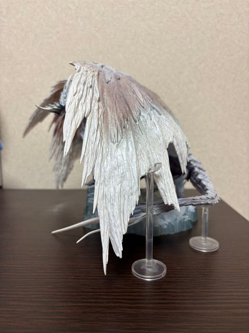 モンスターハンター ネルギガンテ イヴェルカーナ リオレウス フィギュア