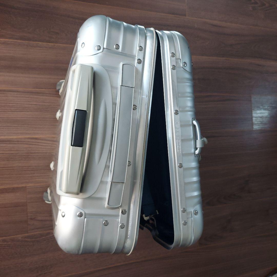 リモアキャリーケース　青ロゴ32L　シルバー アルミニウム