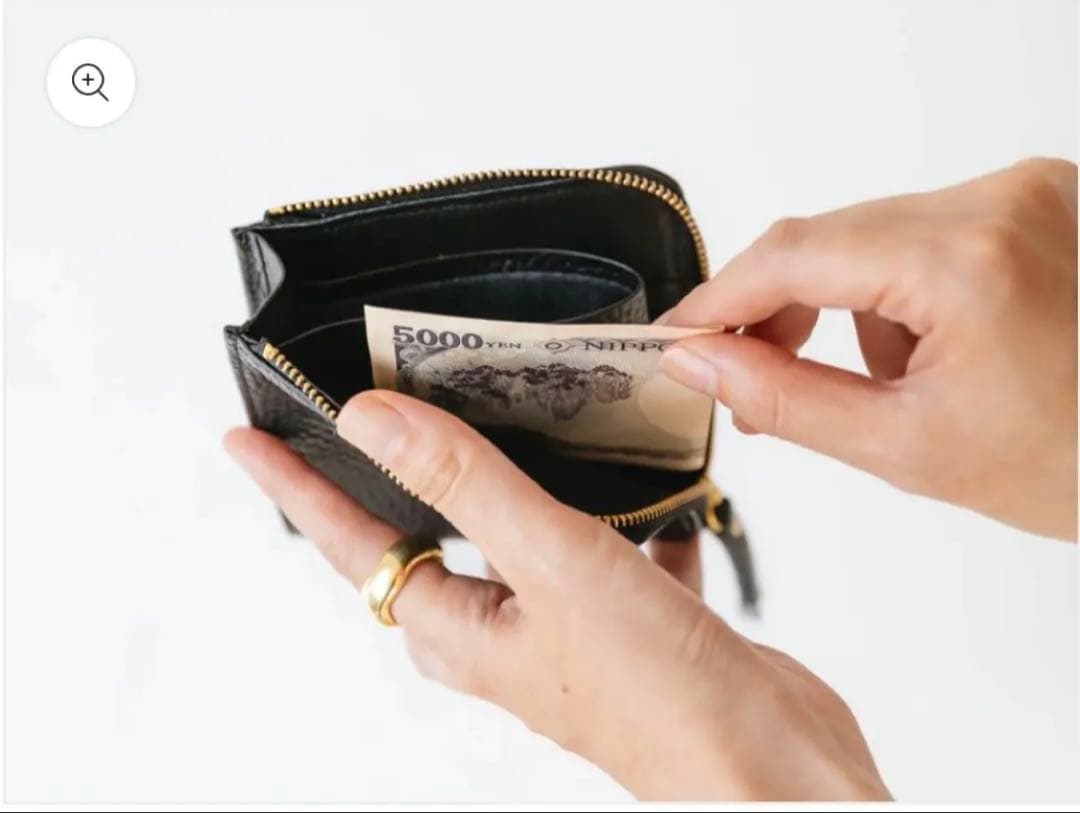 オルネドフォイユ　アー　二つ折り財布