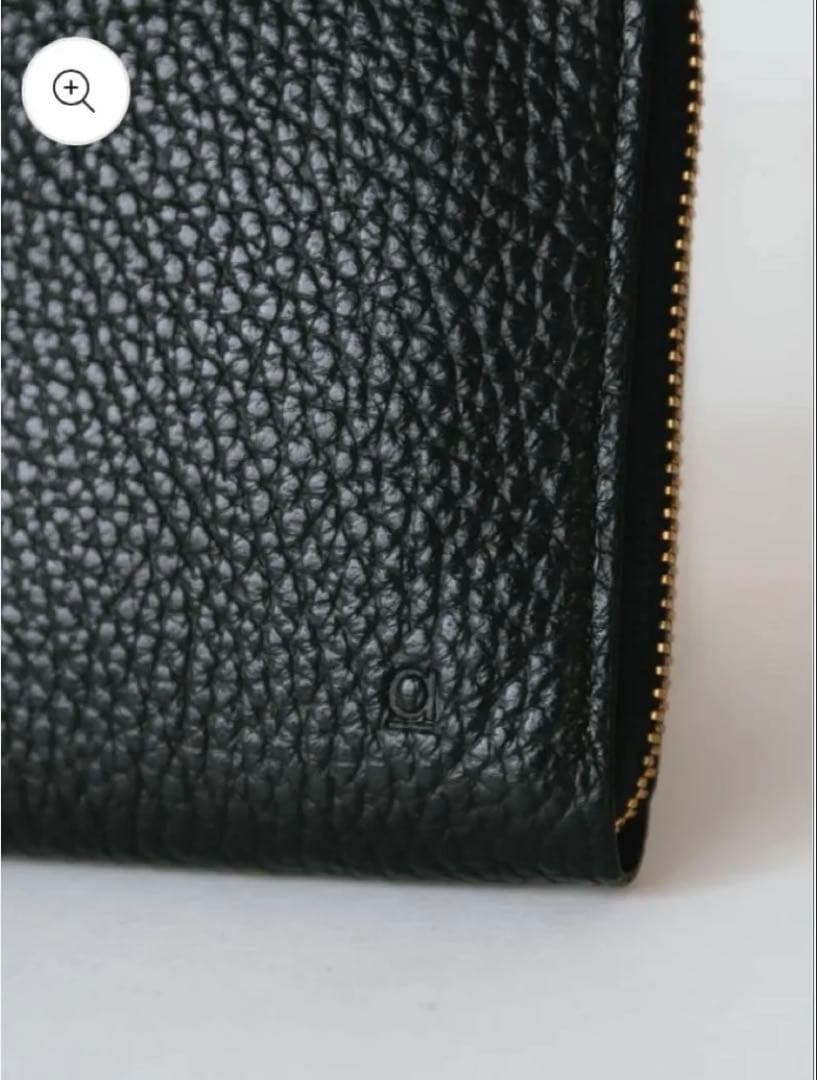 オルネドフォイユ　アー　二つ折り財布