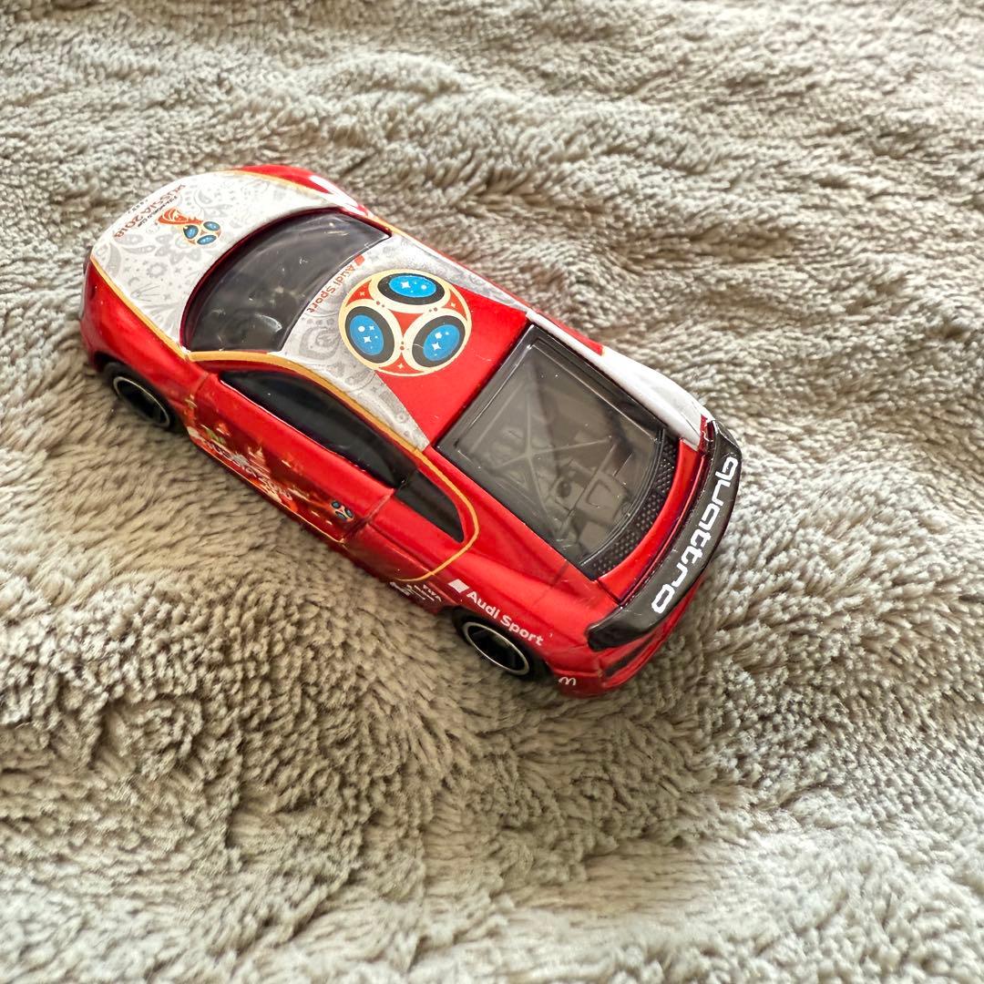 特注トミカ Audi R8 ロシアワールドカップ記念