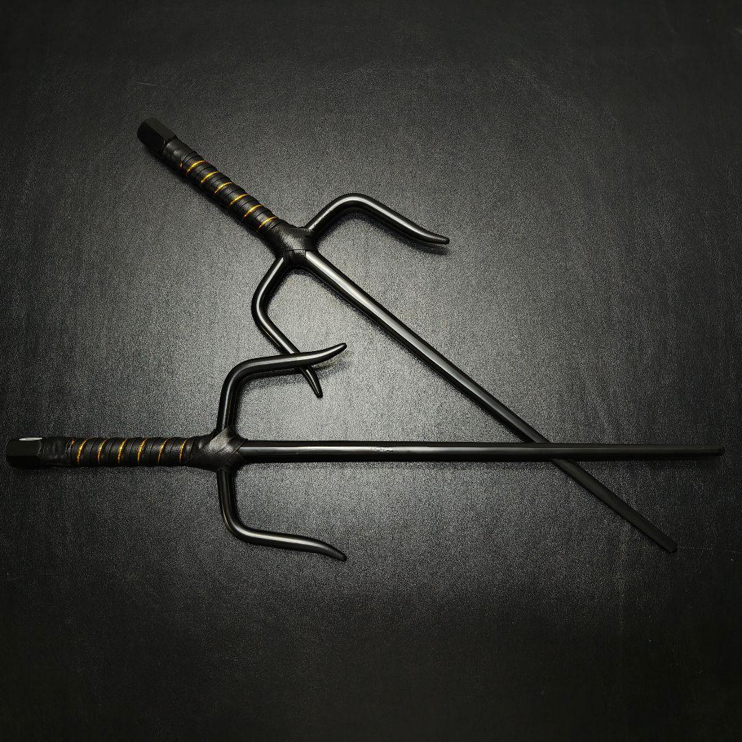 み*屋様 武具　十手　48CM　2本セット　黒メッキ　釵　琉球古武術　鉄製　古武