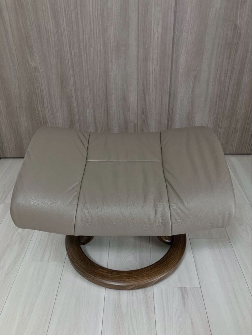 只今断捨離中☆　エコーネス ストレスレス メイフェア　オットマン‼︎