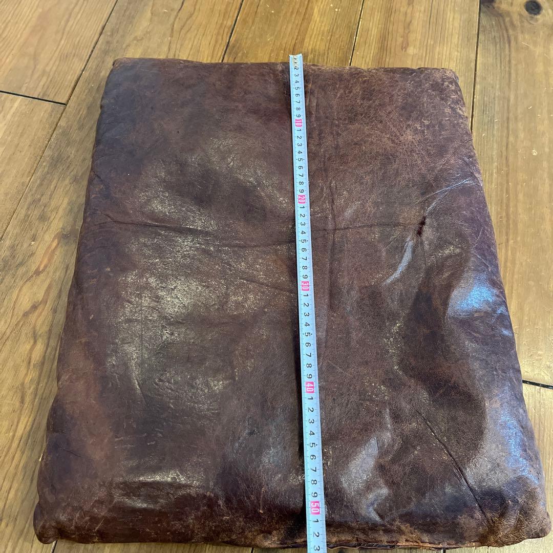 ヴィンテージ　レザークッション