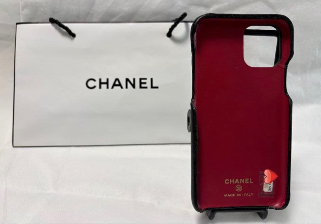CHANEL ブラックレザー iPhoneケース