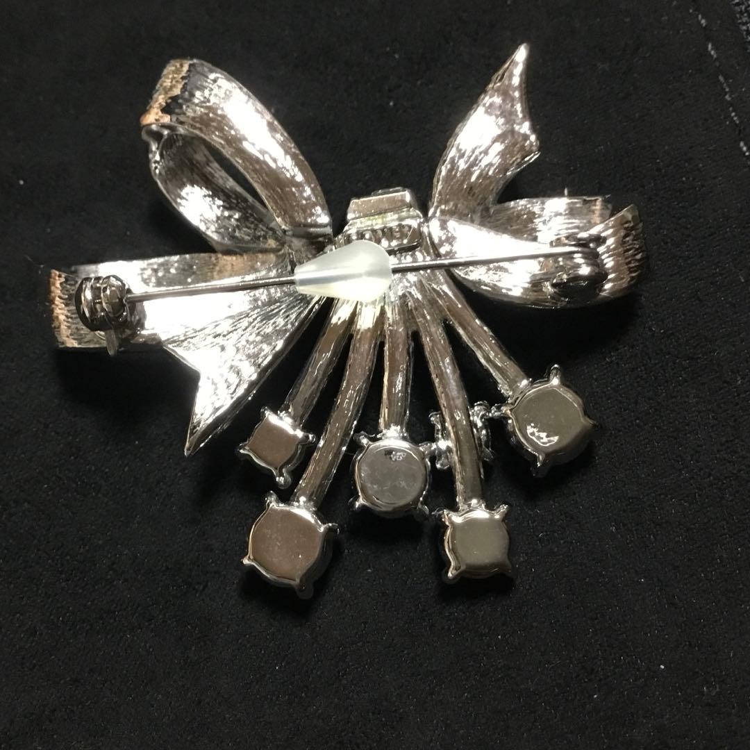 在庫一掃セール中！FOXEY リボンブローチ