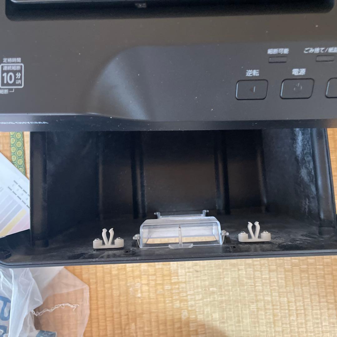 【美品】アイリスオーヤマ オートフィードシュレッダー 業務用シュレッダー