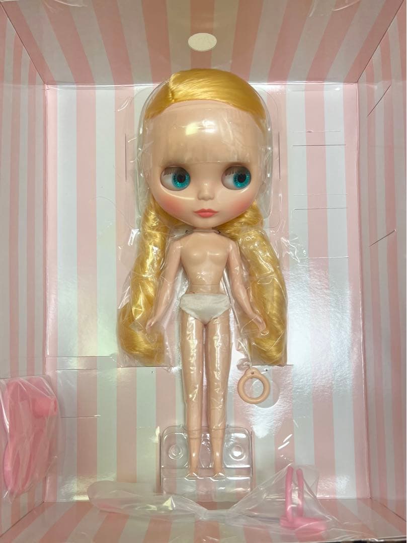 ブライス ファニフラミンゴ 本体 スタンド ネオブライス　カスタムブライス に！