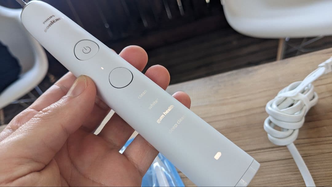 【美品】Sonicare 電動歯ブラシ本体 + 替えブラシ7本 ソニケア