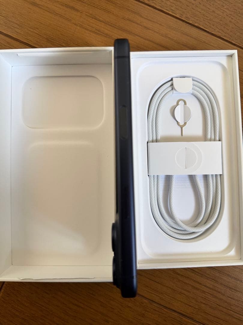 海外版 物理SIM iPhone 17 Pro Deep Blue 512GB