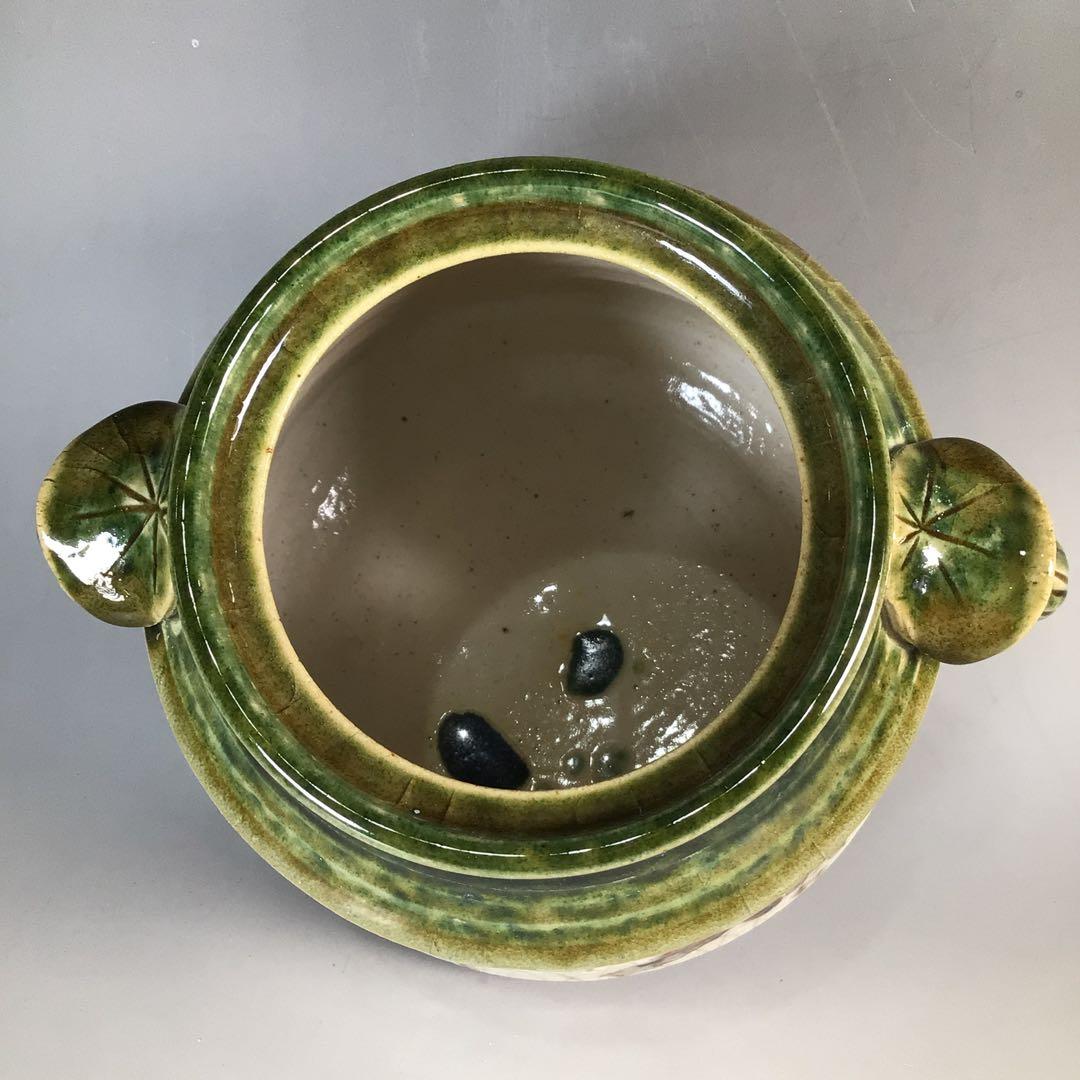 Ｎ９３３　水指　『向井一峰造』『籬草花吊柿文』『織部水指』　共箱　茶道具