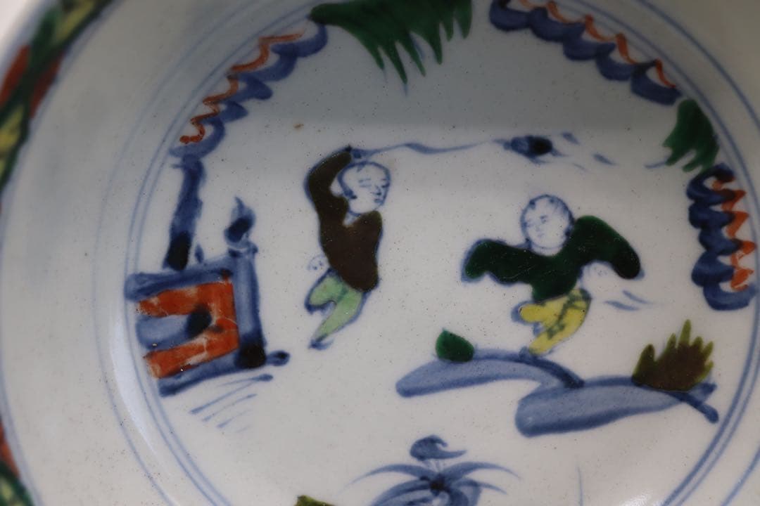 中国　とう彩　唐子紋盤　大明年製　送料込み0115