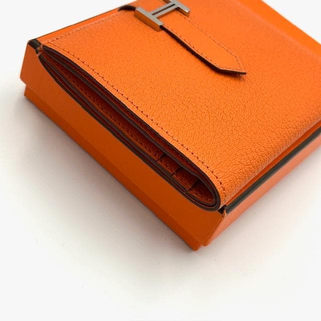 はじめ‼️ ベアン コンパクト シェーブル 折財布 ユニセックス