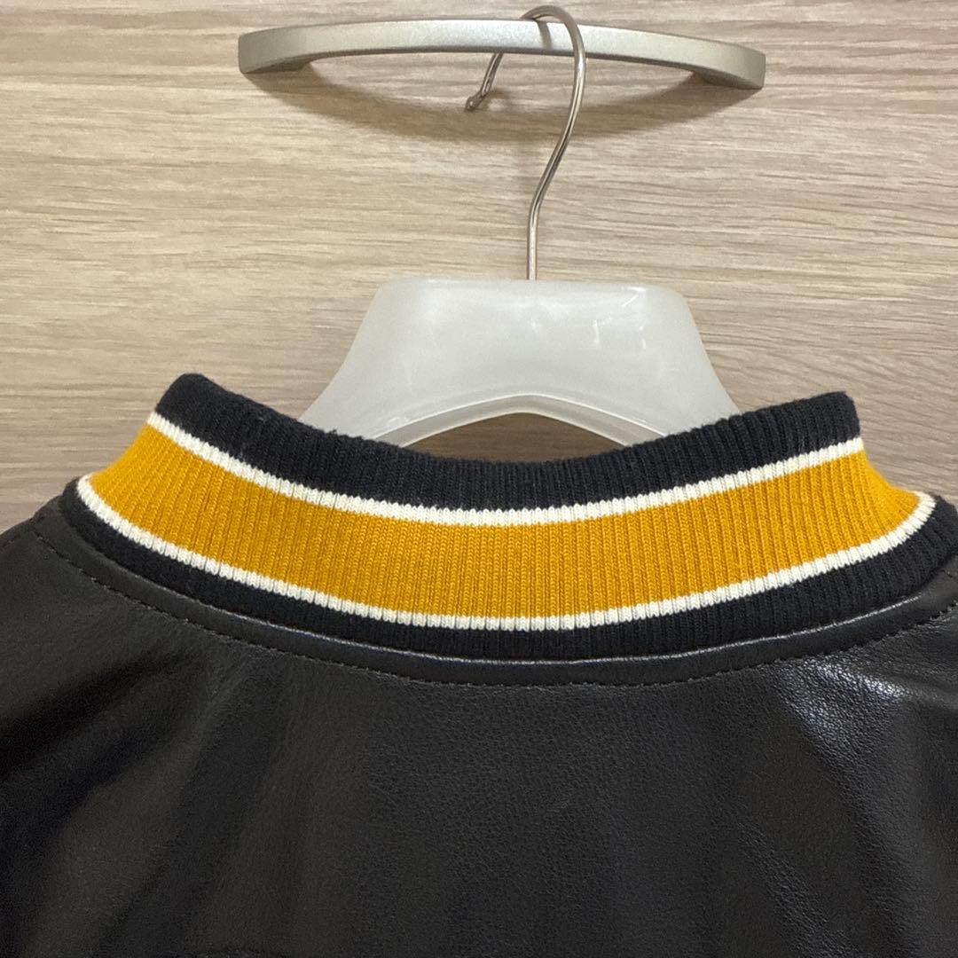 ZARA レザーボンバージャケット　スタジャン