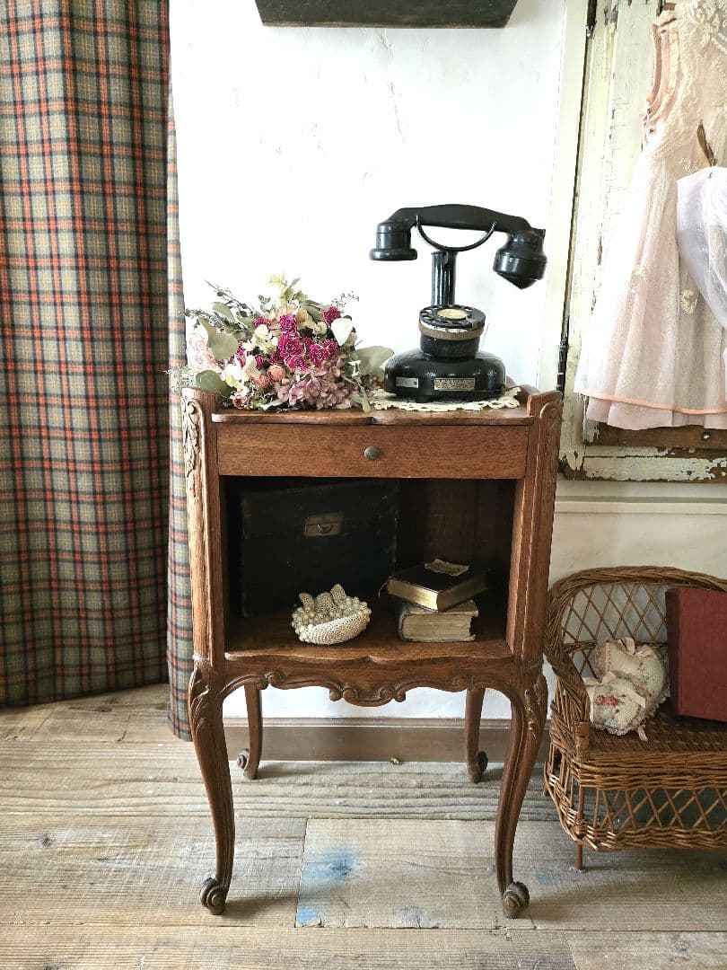 フランス　アンティーク　オーク　　ベッドサイドテーブル　家具
