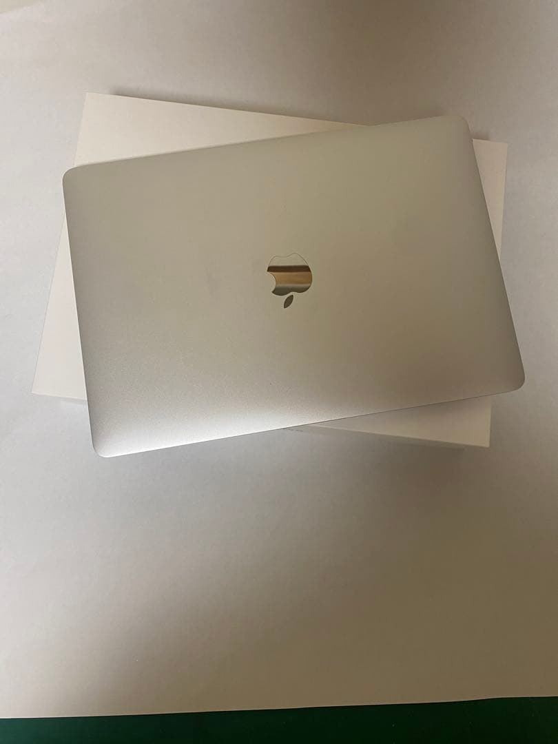 【付属完備品】MacBook Pro 13インチ.