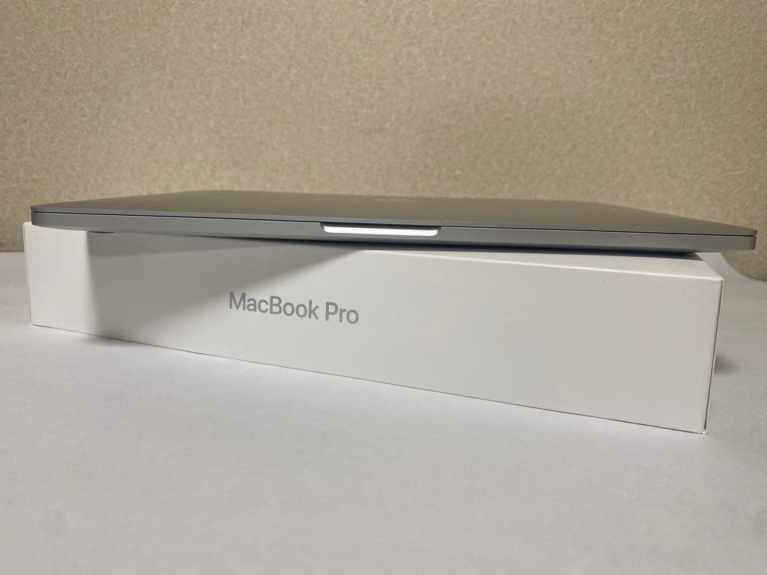 【付属完備品】MacBook Pro 13インチ.