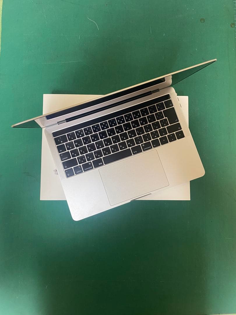 【付属完備品】MacBook Pro 13インチ.