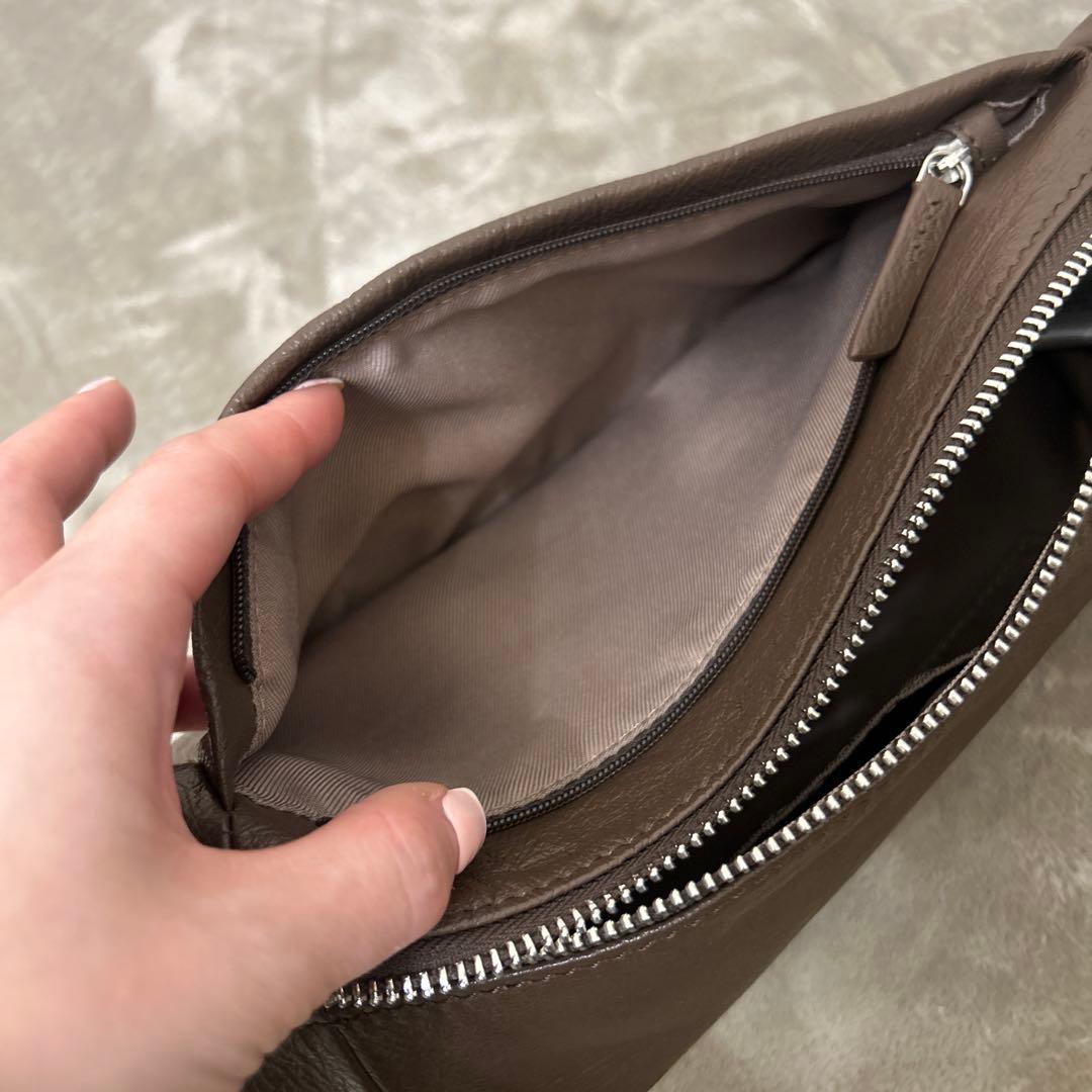 【美品】ear PAPILLONNER ボックスショルダーバッグ　ブラウン