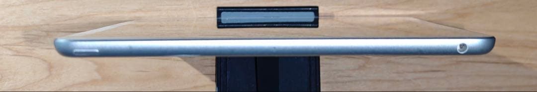 【限定割引】iPad 7世代 32GB logicoolキーボード付ケース付