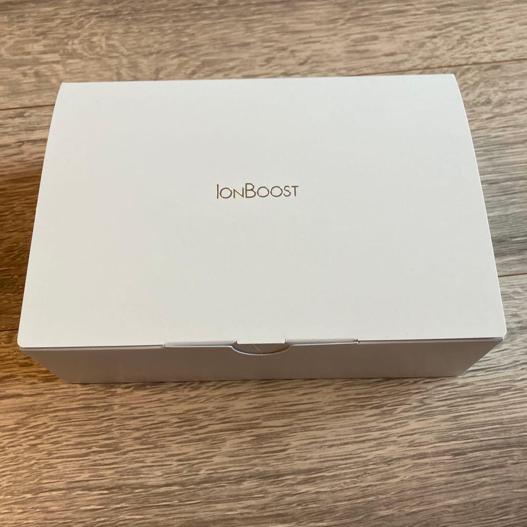 【新品】PanasonicイオンブーフトEXホワイトEH-SS85-W美顔器