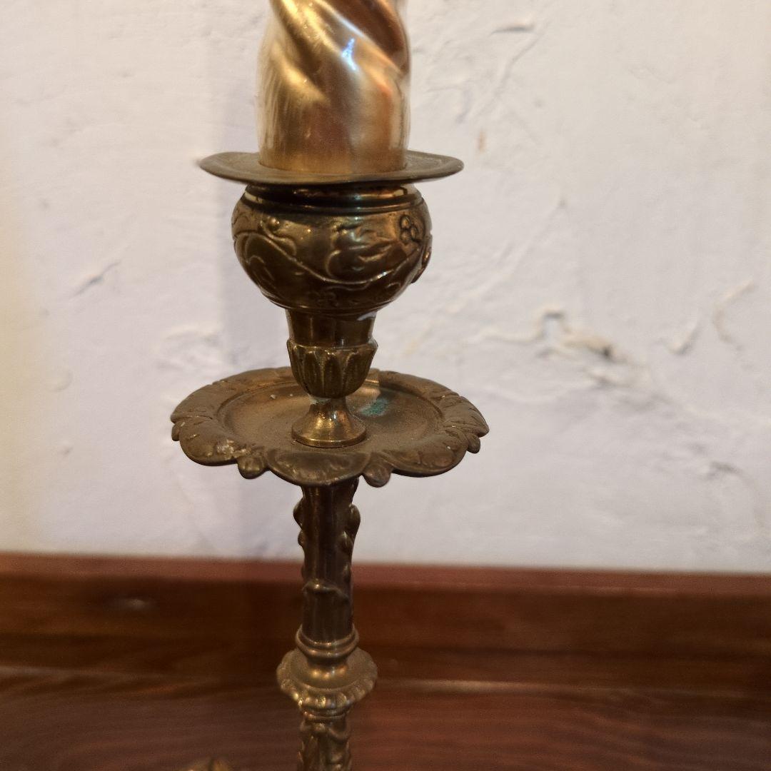 フランス製　アンティーク　 真鍮製装飾的キャンドルスタンド