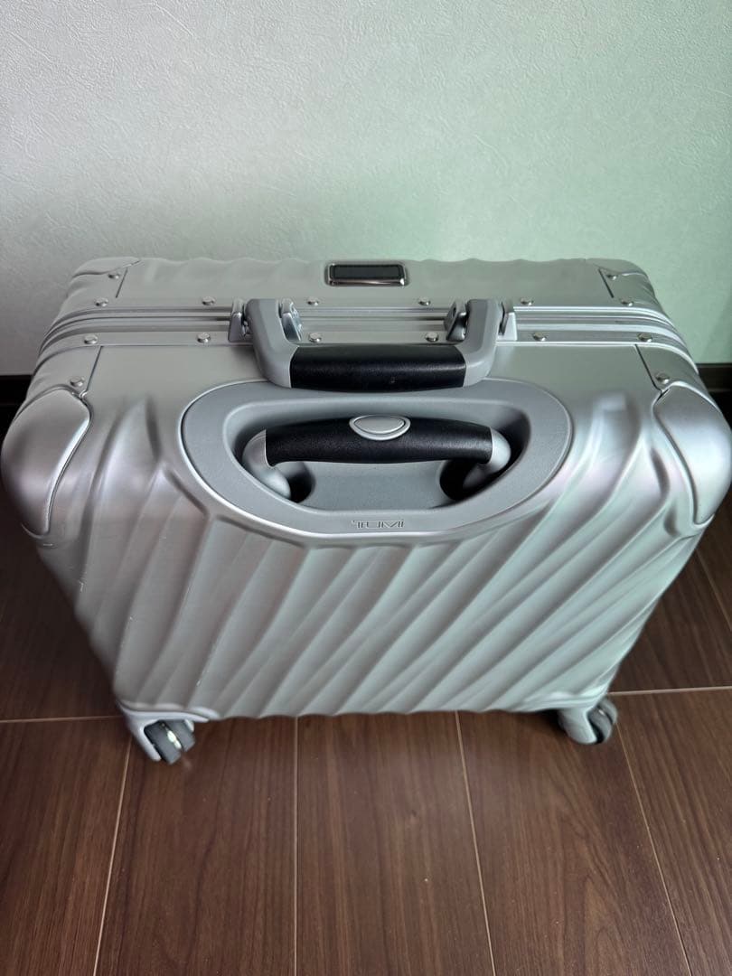 トゥミ　コンパクト・キャリーオン