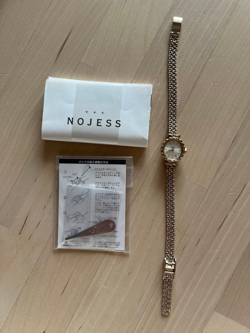 NOJESS ノジェス　腕時計　オーバルジュエリーウォッチフェイス