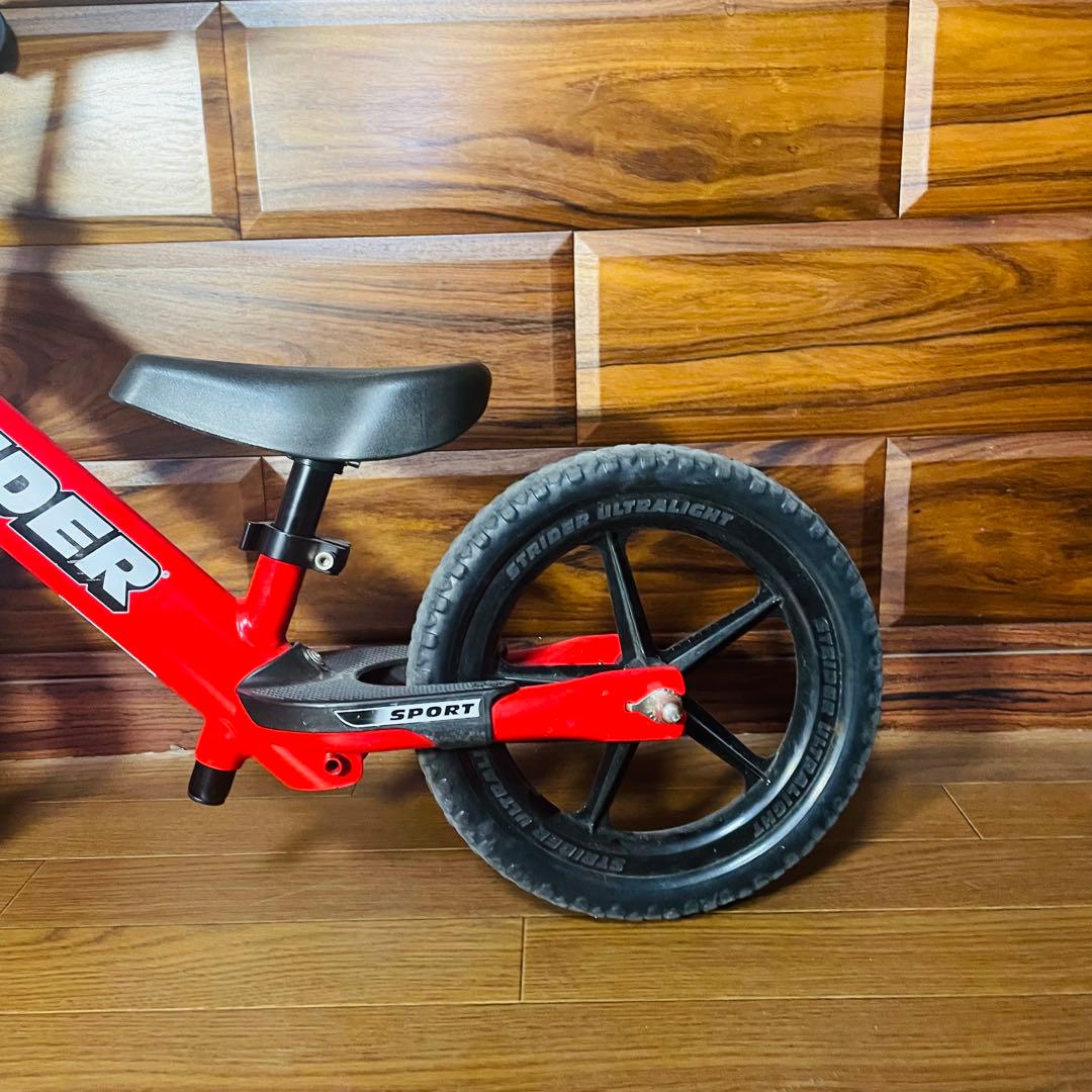 【美品】STRIDER ストライダー スポーツモデル 12インチ 赤 レッド