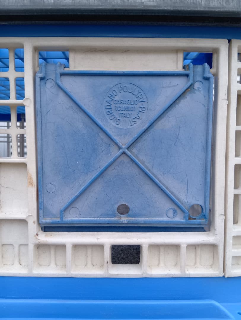 放鳩籠　コンテナ　レース鳩　移送　搬送　輸送　愛鳩の友　コンテナー　キャディーB