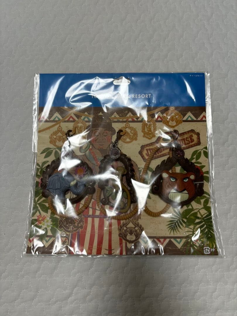 廃盤品　ジャングルクルーズ　お守り　ディズニーランド