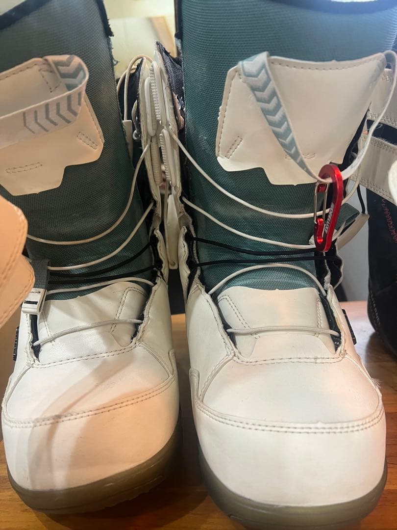 2シーズン10回程使用25.5cm DEELUXETEAMIDLTD 22-23