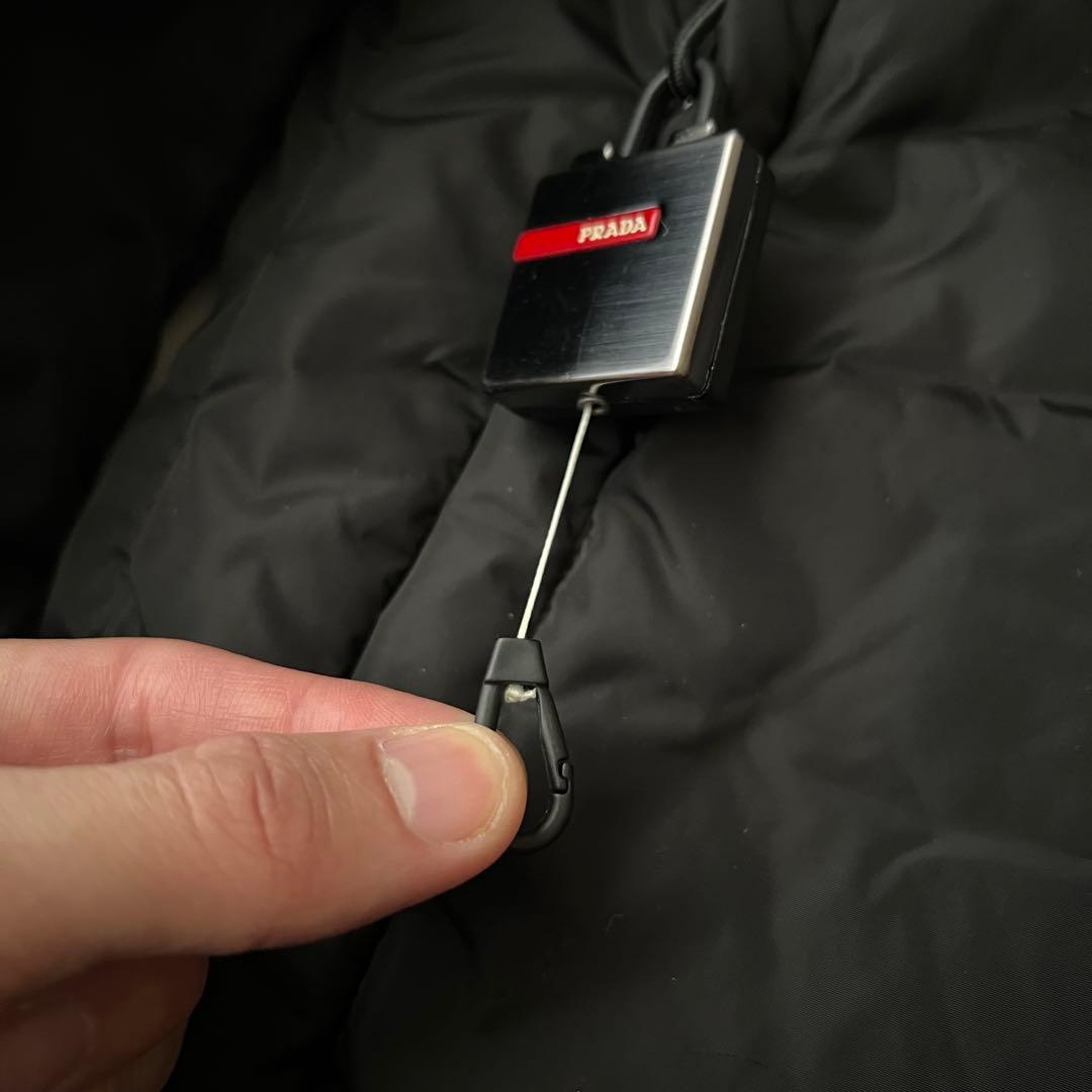 美品 PRADA SPORTS ナイロン 中綿ジャケット ラバーロゴ 黒 44