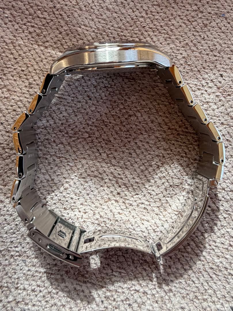 美品　セイコー腕時計　セイコーソーラー腕時計　SBPX147