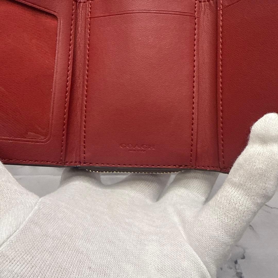 (未使用品)大人気、コーチ、折財布、PVC、レザー、ドッキング、人気色、茶、金