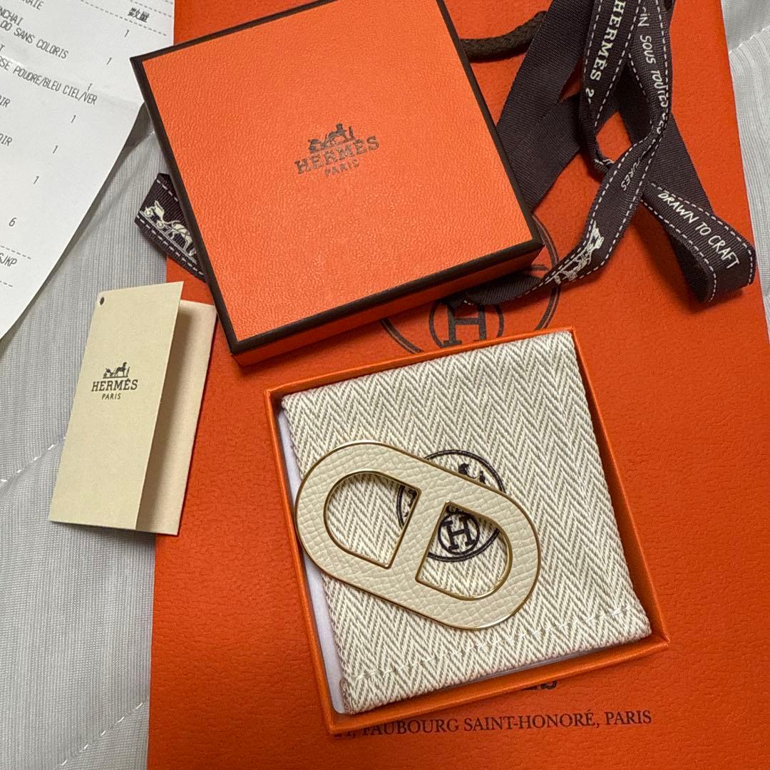 新品未使用エルメス　ブローチ　バッジ　シェーヌダンクル