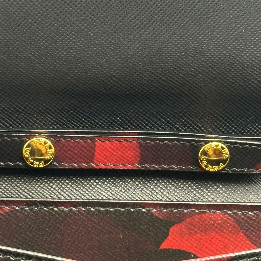 プラダサ フィアーノレザー ショルダー ウォレット 1559