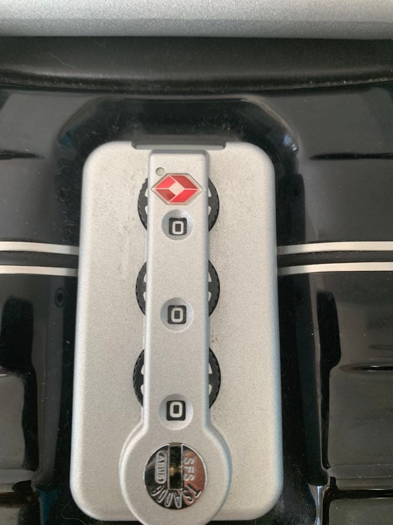 RIMOWA キャリーケース　機内持ち込み可